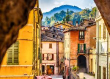 5 napos körutazás Emilia-Romagna és San Marino érintésével, repülőjeggyel, illetékkel