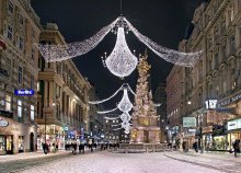 1 napos adventi buszos utazás Bécsbe és a Seegrotte tavas barlangba, idegenvezetéssel