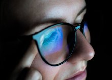 Komplett kékfényszűrős szemüveg látásvizsgálattal, 100% UV-szűrős egyfókuszú szemüveglencsékkel
