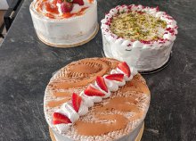 8 szeletes vegán torta a Tortusz Cukrászdában