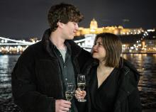 Városnéző hajókázás a Dunán 2 koktéllal, üdvözlő itallal, a Gróf Széchenyi fedélzetén