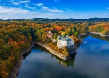 4 napos kirándulás dél-csehországi váraknál és kastélyoknál, buszos utazással, reggelivel