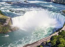 Kirándulás Kanadában repülőjeggyel, illetékkel, reggelivel, programokkal, belépőkkel, idegenvezetéssel