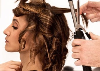 Frissítsétek fel frizurátokat családostól – Női, férfi vagy gyerek hajvágás Pap Mónika Fodrászszalonjában!