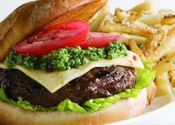 Buda legjobb hamburgere: fejedelmi Alagút burger + házi hasábburgonya + 0.5 l isteni limonádé, 2 főre