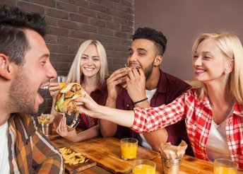 4 fős hamburger menü a Kantinban