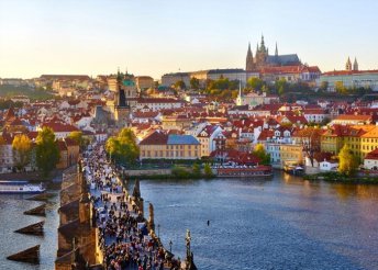 4 napos városnézés Prágában és kirándulás mesés cseh kastélyokba, reggelivel, autóbuszos utazással, 3*-os szállással