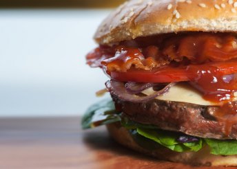 Maestro burger menü a Falóka Bisztróban