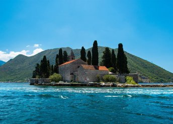 8 napos vakáció kirándulásokkal Montenegróban, repülőjeggyel, illetékkel, reggelivel