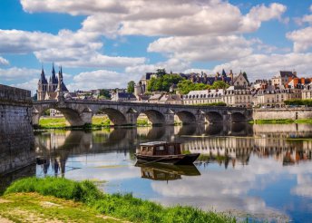 Buszos utazás Franciaországba, a Loire-menti kastélyokhoz, reggelivel, idegenvezetéssel