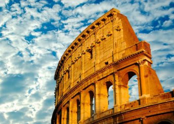 4 napos tavaszköszöntő városnézés Rómában, repülőjeggyel, illetékkel, reggelivel, 4*-os szállással