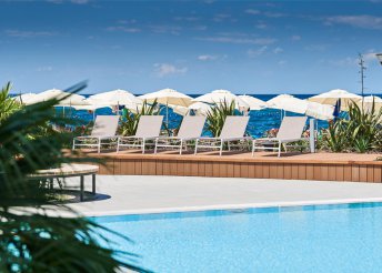8 napos nyaralás az Adriai-tenger partján, Umagnál, a Hotel**** SiparPlava Laguna vendégeként