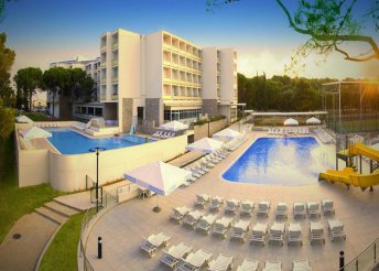 8 napos adriai nyaralás Horvátországban, Biogradban, az Adria*** Hotelben, all inclusive light ellátással