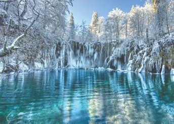 Téli buszos utazás a Plitvicei-tavakhoz, idegenvezetéssel