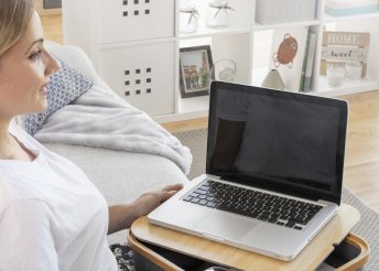 Hordozható laptop asztal tárolótálcával Larage