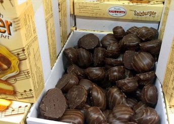 1 napos adventi buszos utazás Bécsbe és a Hauswirth Csokoládégyár mintaboltjába, idegenvezetéssel