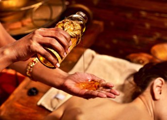 Egész testre kiterjedő ayurvédikus frissítő-lazító indiai masszázs nőknek a Városmajor közelében