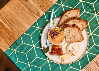 Eggscuse Me? avagy villásreggeli korlátlan italfogyasztással Budapest szívében, az Eggscuse Me? Brunch & Bistróban