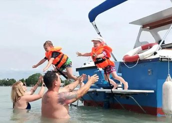 Családi hajózás a Balatonon 5 személy részére