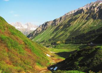 8 nap Svájcban és az észak-olasz tóvidéken, busszal, reggelivel, idegenvezetéssel