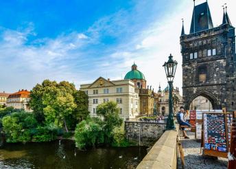 4 napos városnézés Prágában, Karlovy Vary-ban, Pozsonyban és Bécsben, reggelivel, buszos utazással, ide