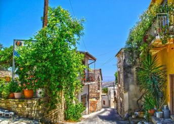 8 nap Cipruson, repülőjeggyel, illetékkel, transzferekkel, félpanzióval, idegenvezetéssel