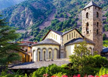 8 napos nyaralás a spanyol tengerparton, repülőjeggyel, illetékkel, félpanzióval, idegenvezetéssel