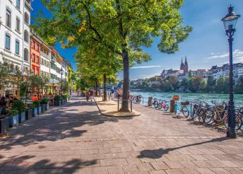 5 napos körutazás Svájcban, vonatozással, repülőjeggyel, illetékkel, reggelivel, 3*-os szállással