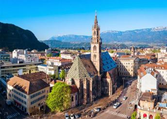 5 napos tiroli kalandozás öt ország érintésével, buszos utazással, reggelivel, 3*-os szállással