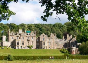 11 napos körutazás Angliában és Skóciában, busszal, 9 reggelivel és 8 vacsorával, idegenvezetéssel