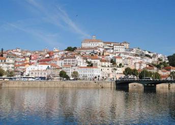 6 napos kirándulás Közép-Portugáliában lisszaboni és portói városnézéssel, repülőjeggyel, illetékkel