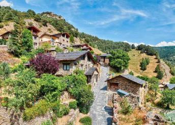 7 napos körutazás a Pireneusokban, Spanyolországban és Franciaországban, repülőjeggyel, illetékkel