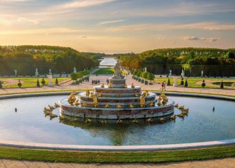 Párizsi városnézés Versailles és a Loire-völgyi kastélyok meglátogatásával, busszal, reggelivel, 3*-os szállás