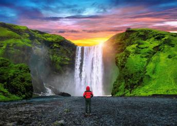5 napos körutazás Izland csodáihoz, repülőjeggyel, illetékkel, reggelivel