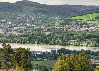 Apátságok, rózsák és kertcsodák – 1 napos tavaszi kirándulás Alsó-Ausztriában, buszos utazással