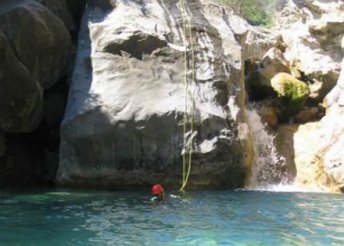 Extrém Canyoning VAGY Barlang túra, VAGY akár mindkettő Szlovéniában!