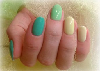 Gél lakkozás manikűrrel a Wax Szalonban