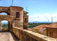 5 nap Toszkánában, busszal, reggelivel, idegenvezetéssel, programokkal – Cortona, Arezzo, Chianciano Terme